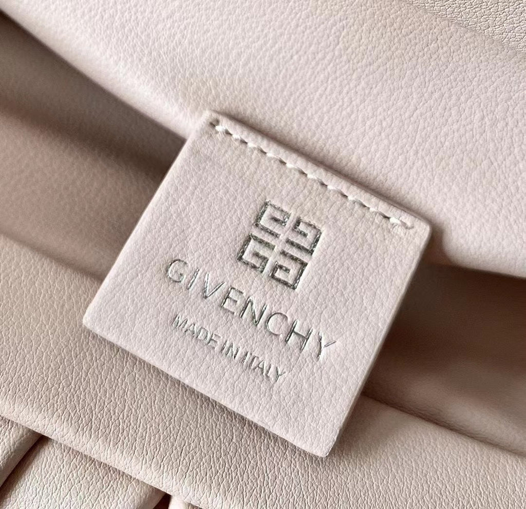 gv Small Kenny Bag Blossom Pink For Women, Handbags, Shoulder Bags 12.6in/32cm GVCGLAMI50MJB1DM-674
