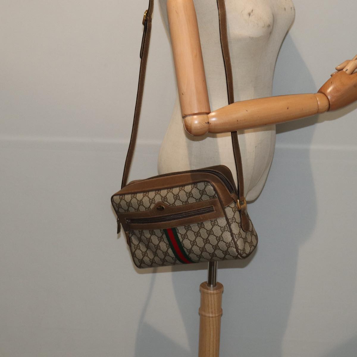 GUCCI GG Supreme Web Sherry Line Shoulder Bag PVC Beige Gold 86552