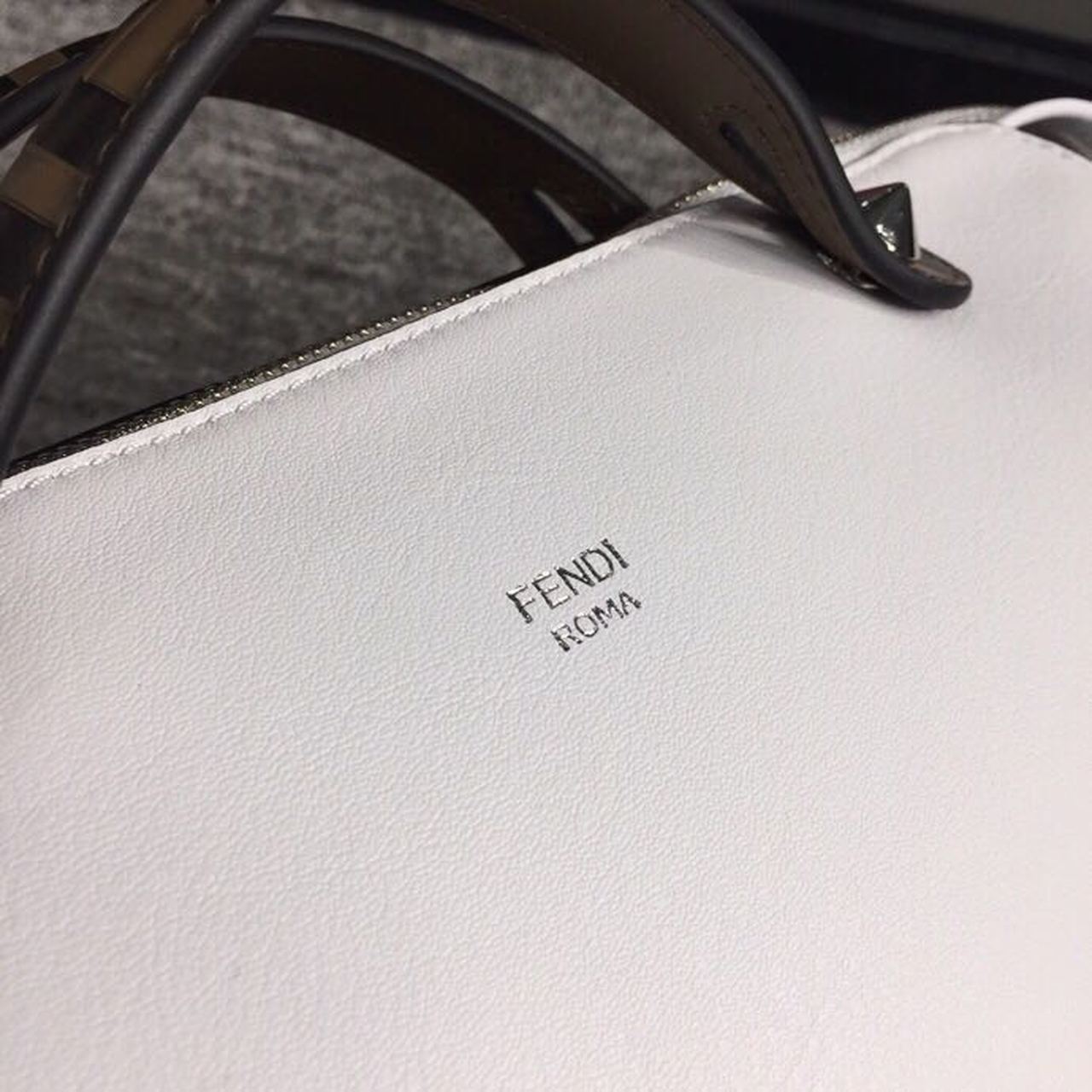 FI By The Way MeGLAMIum Bag White For Women, Handbags, Shoulder And Crossbody Bags 10.6in/27cm FF 8BL1461