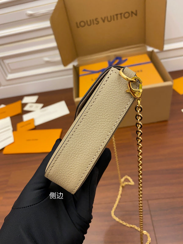 Glamy - LOV Bags - 995