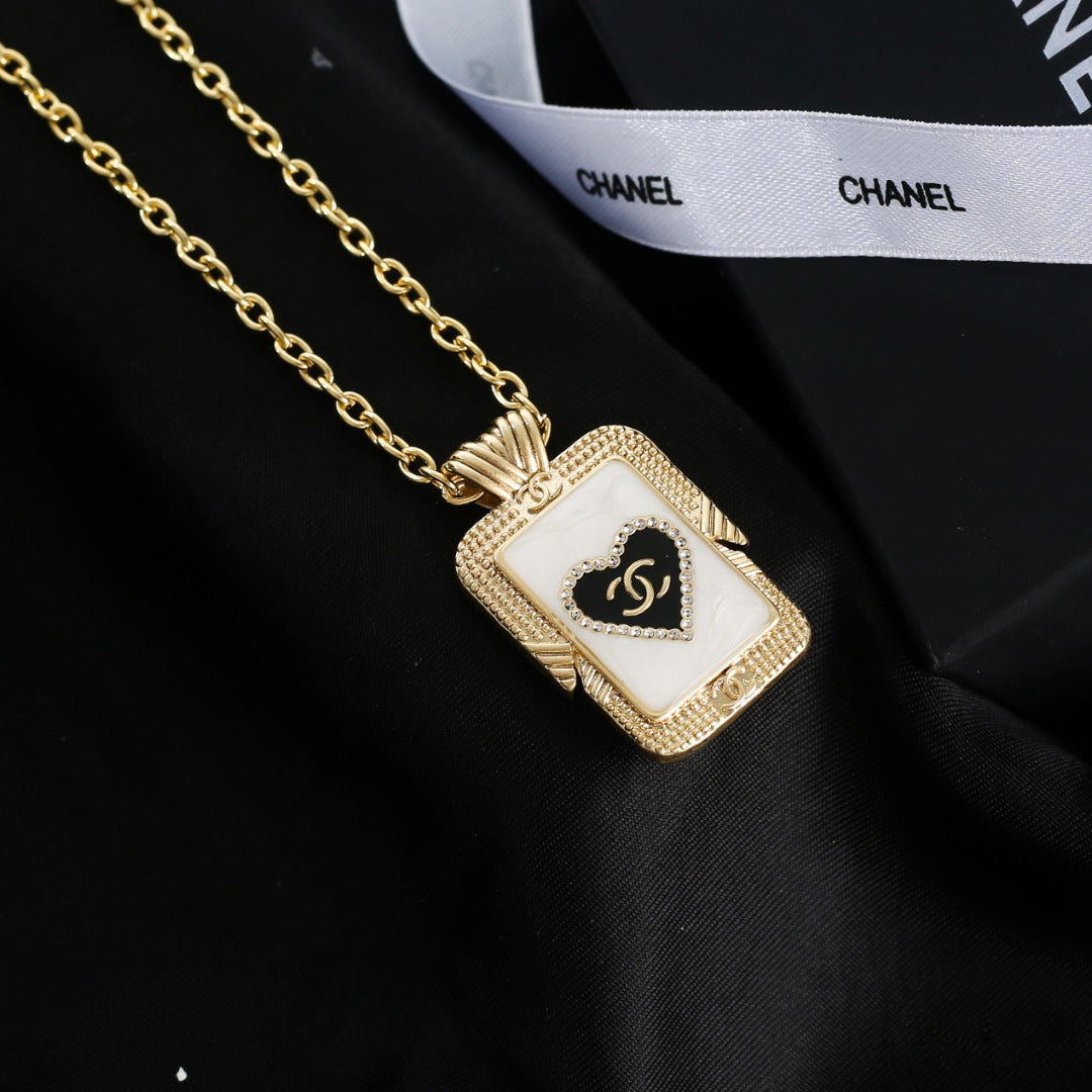 EN - Lux Necklace CHL012