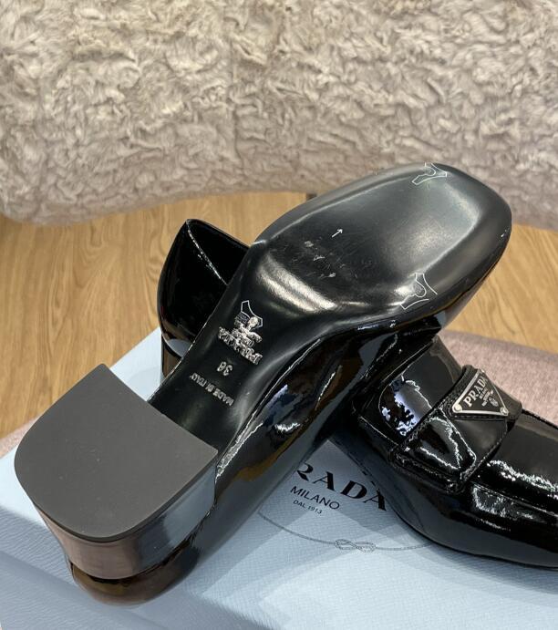 GlamyWomen Shoes - 499