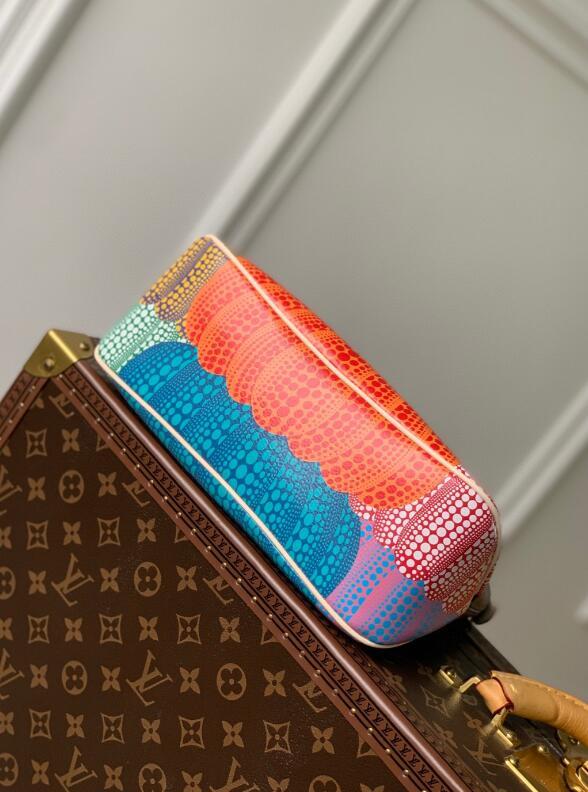 SAMC - LOV Bags - 1235