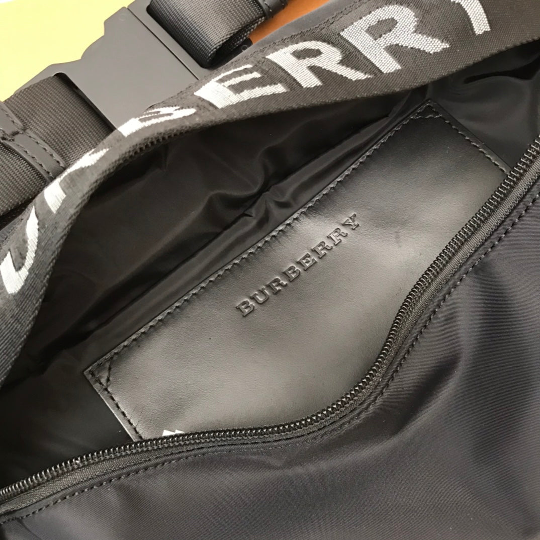 GLAMI Logo Detail Econyl Sonny Bum Bag Black For Men, Bags 12.2in/31cm