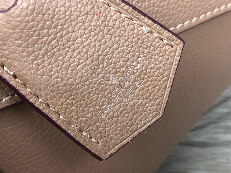 LOV2 Bags - Luxurious Bags  1643
