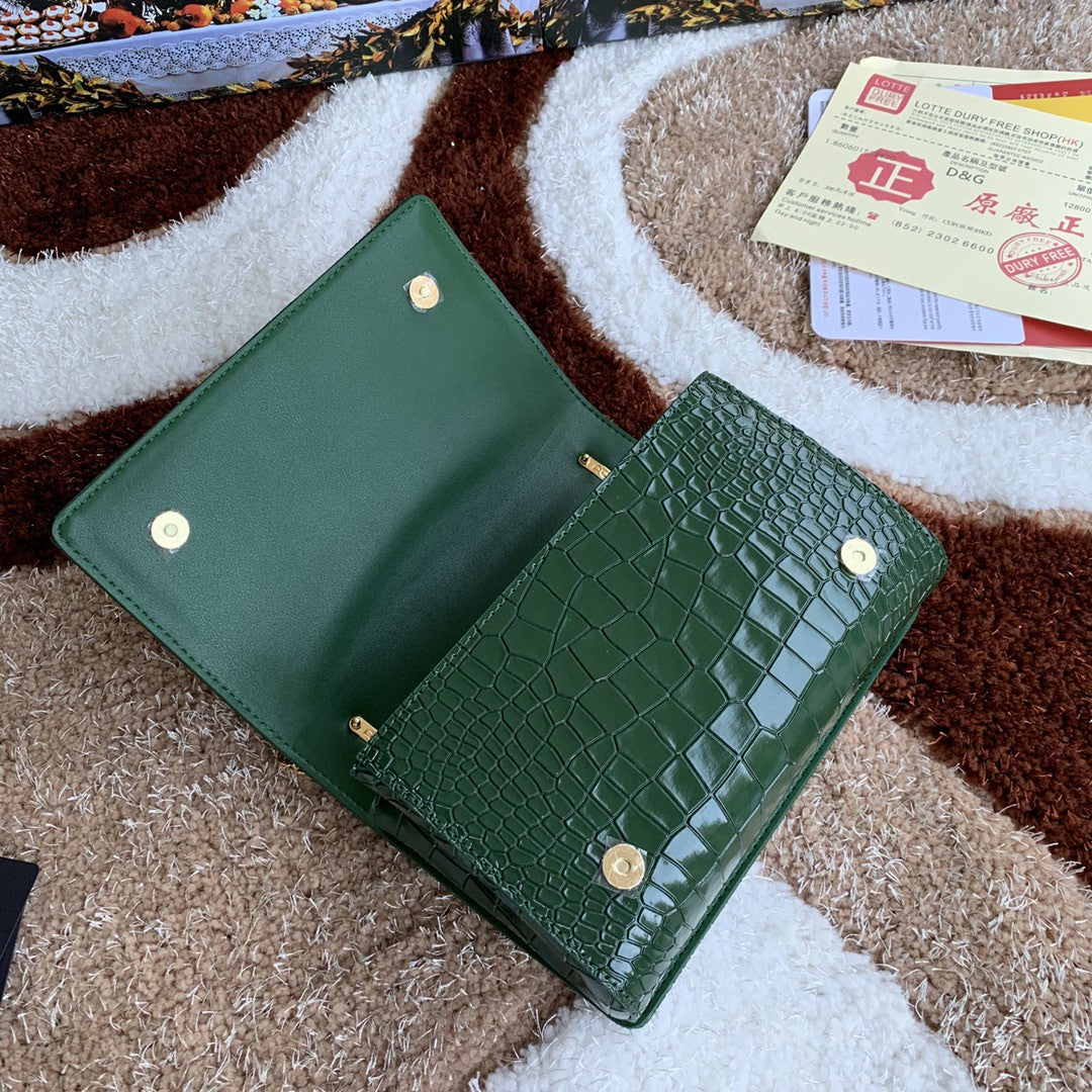 GLAMI GLAMI Girls Cross Body Bag Dark Green For Women 8.3in/21cm GLAMI