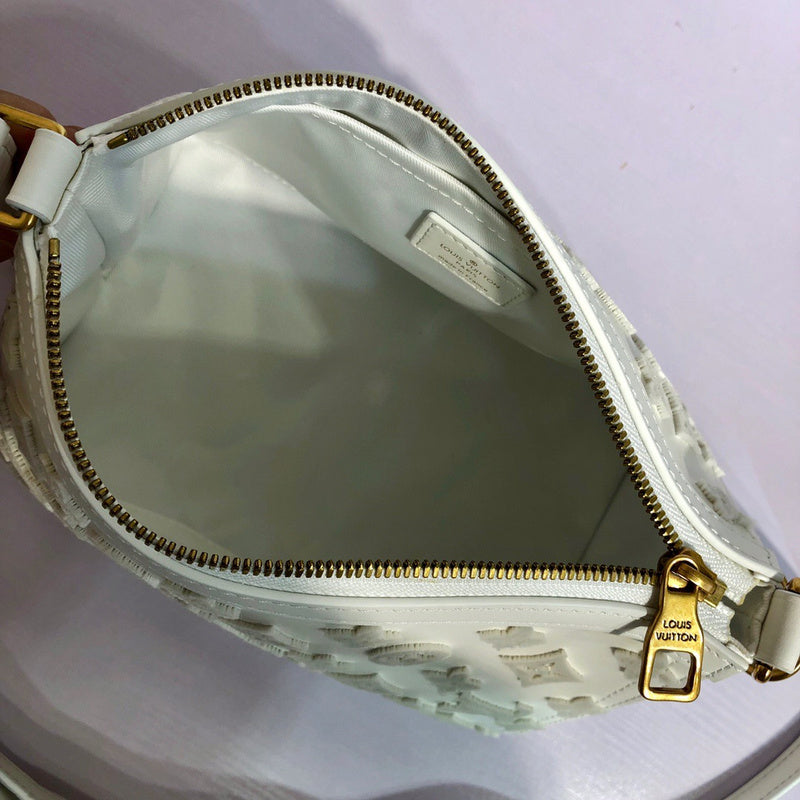 LOV2 Bags - Luxurious Bags  1902