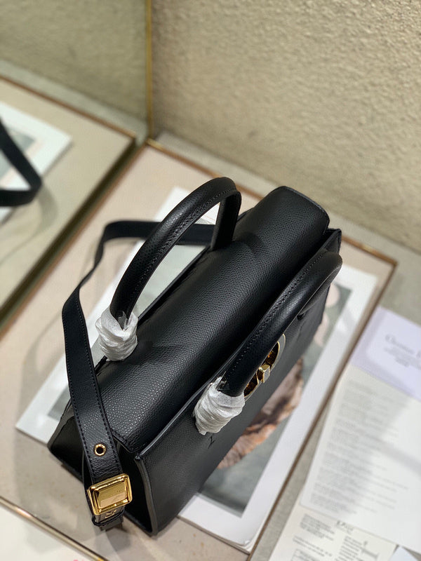 ELE - Dir Bags - 1872