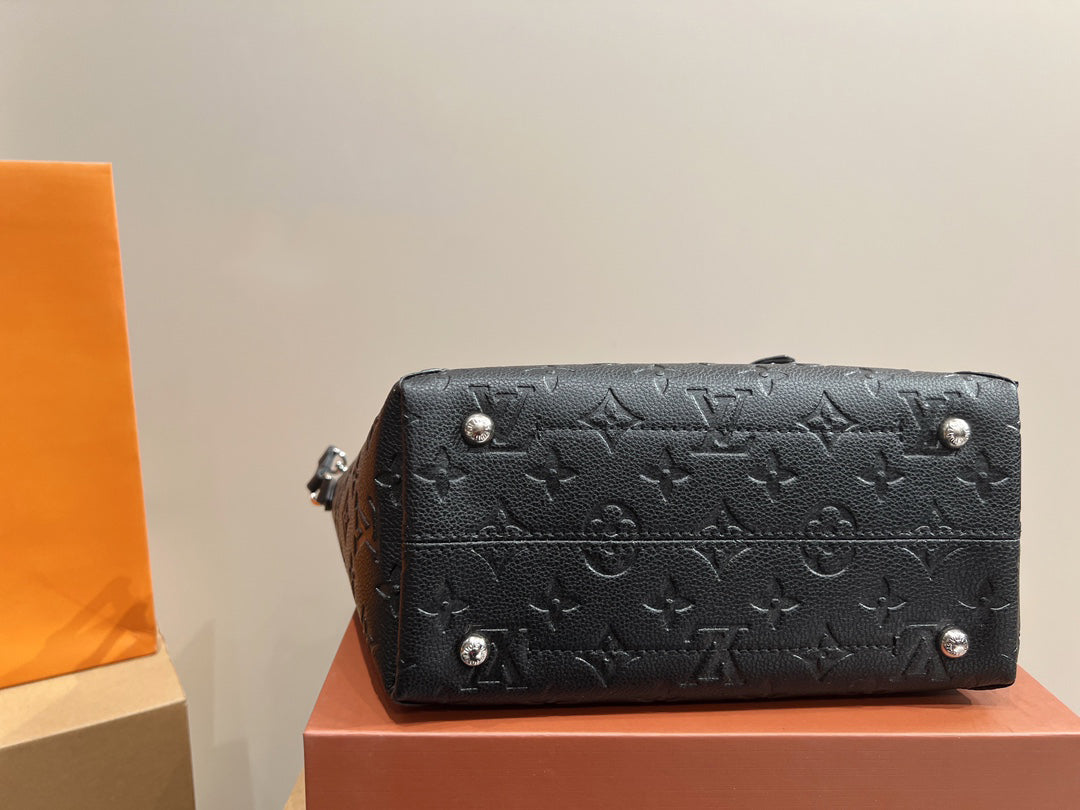 EN - Luxury Bags LUV 754