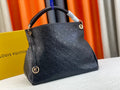 EN - Luxury Bags LUV 771