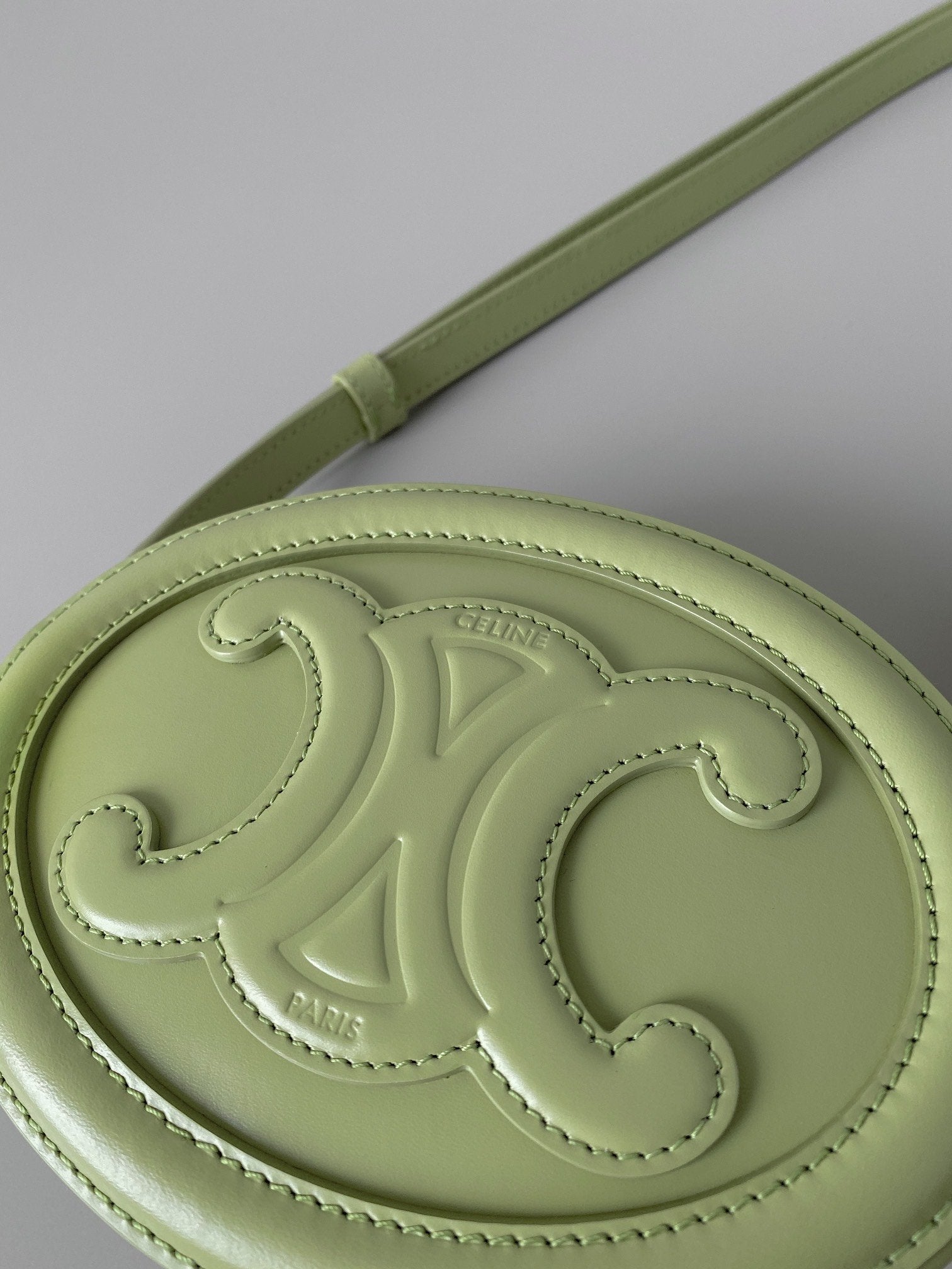 GLAMI Crossbody Oval Purse Cuir Triomphe Mint Green For Women 6in/16cm
