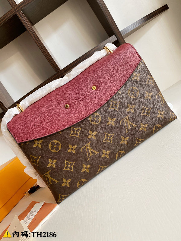 LOV2 Bags - Luxurious Bags  2645