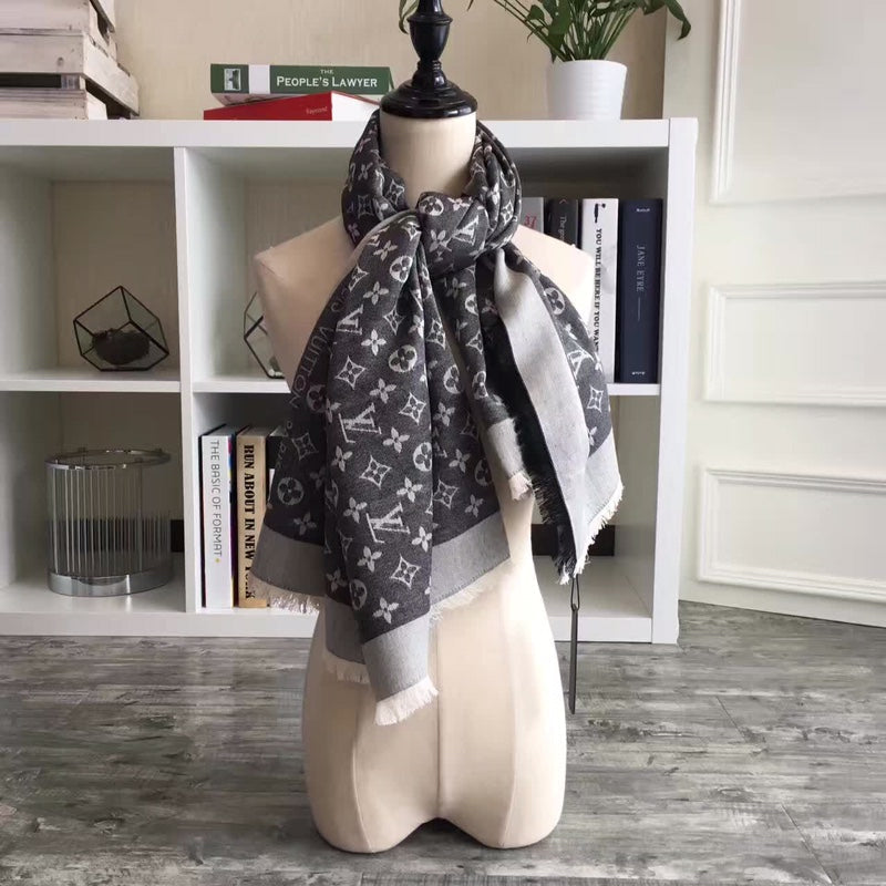 EN - Luxury LUV  Scarf 019