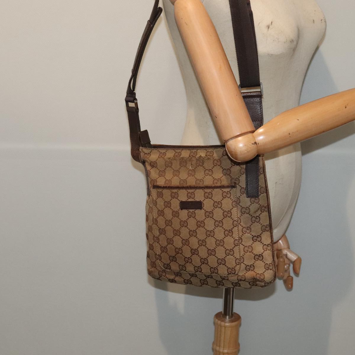 GUCCI GG Canvas Shoulder Bag Beige Silver 122793 88170