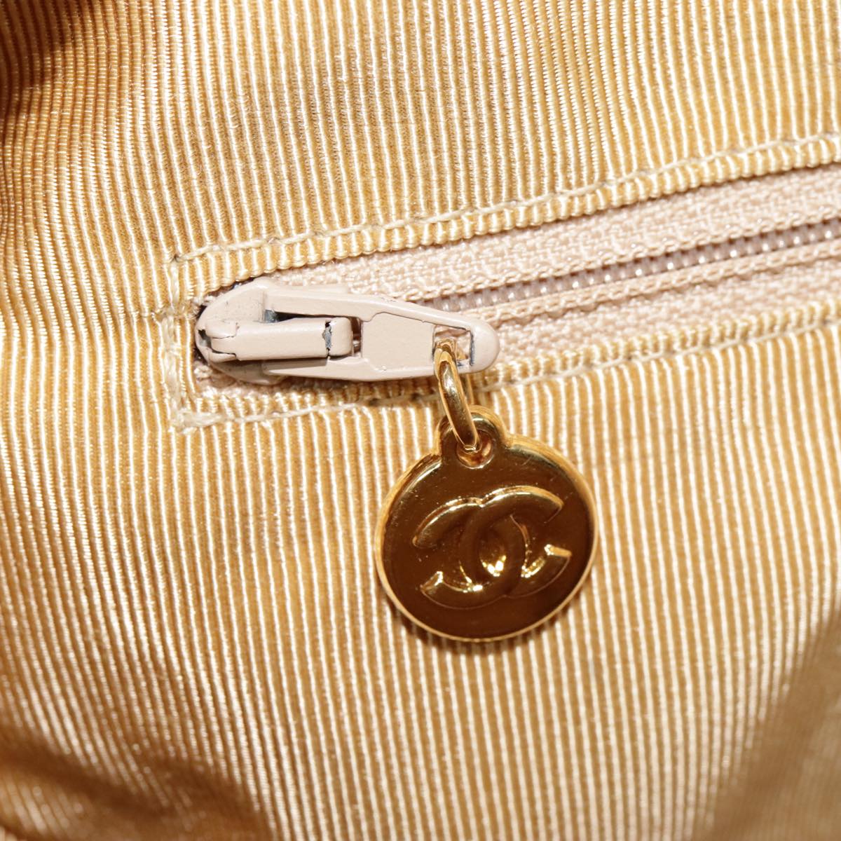 CHANEL Matelasse Chain Shoulder Bag Enamel Beige Silver CC 88244