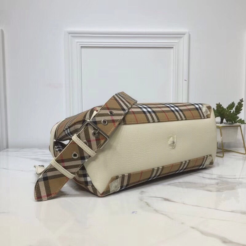 GLAMI House Check Derby MeGLAMIum Banner Purse Tote White For Women, WomenÃ¢â‚¬â„¢s Bags 14in/35cm