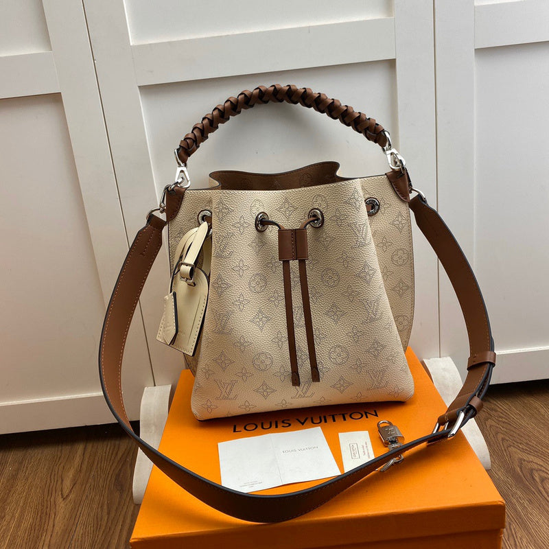 LOV2 Bags - Luxurious Bags  1835