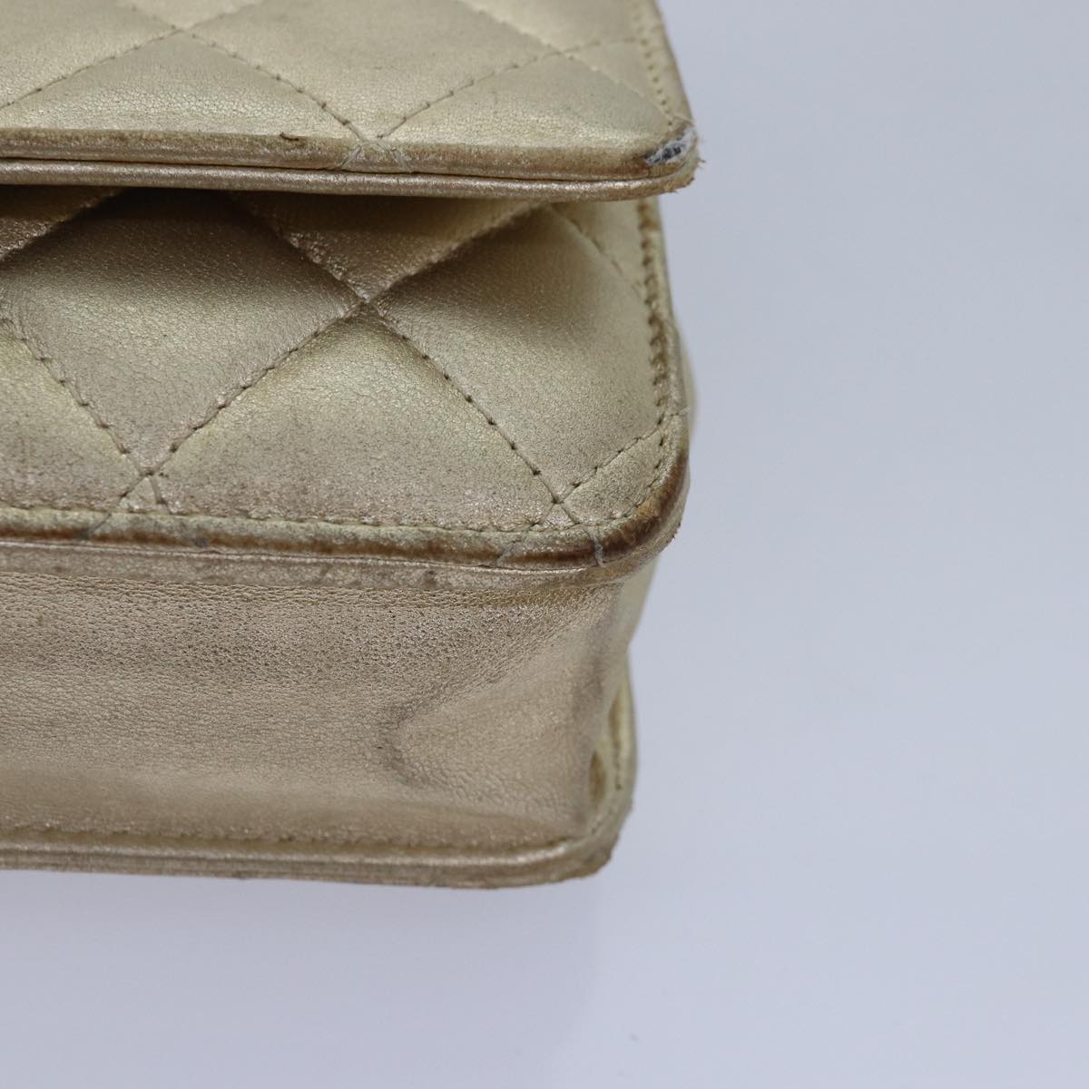 CHANEL Matelasse Chain Shoulder Bag Lamb Skin Gold Tone Gold CC 88657