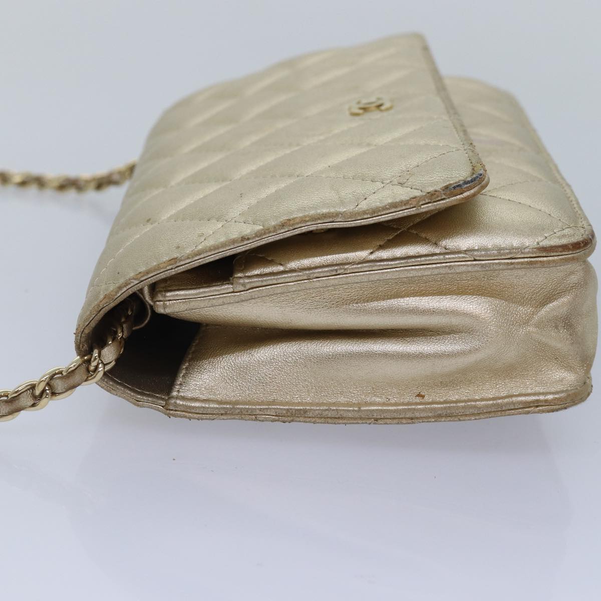 CHANEL Matelasse Chain Shoulder Bag Lamb Skin Gold Tone Gold CC 88657