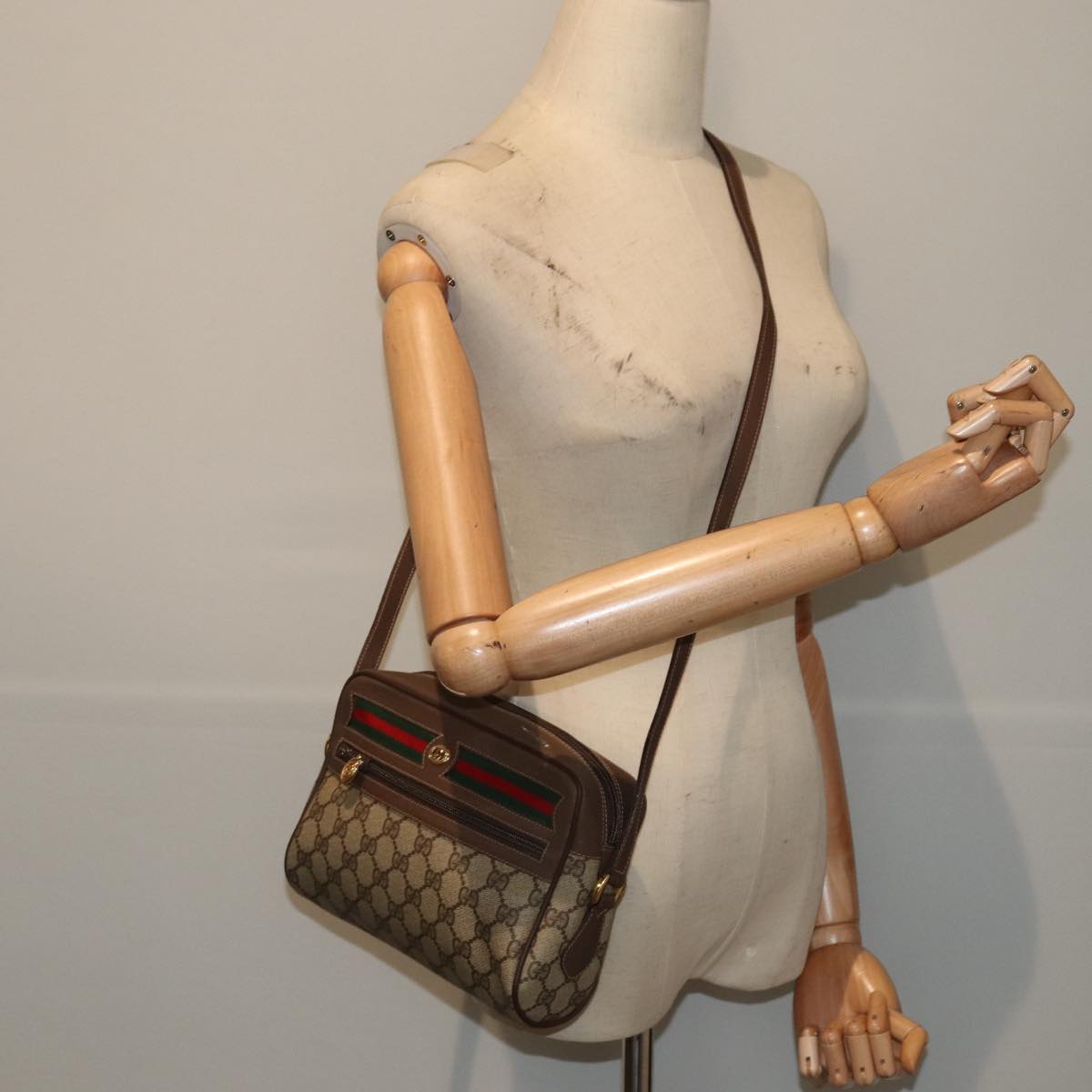 GUCCI GG Supreme Web Sherry Line Shoulder Bag PVC Beige Gold 88744