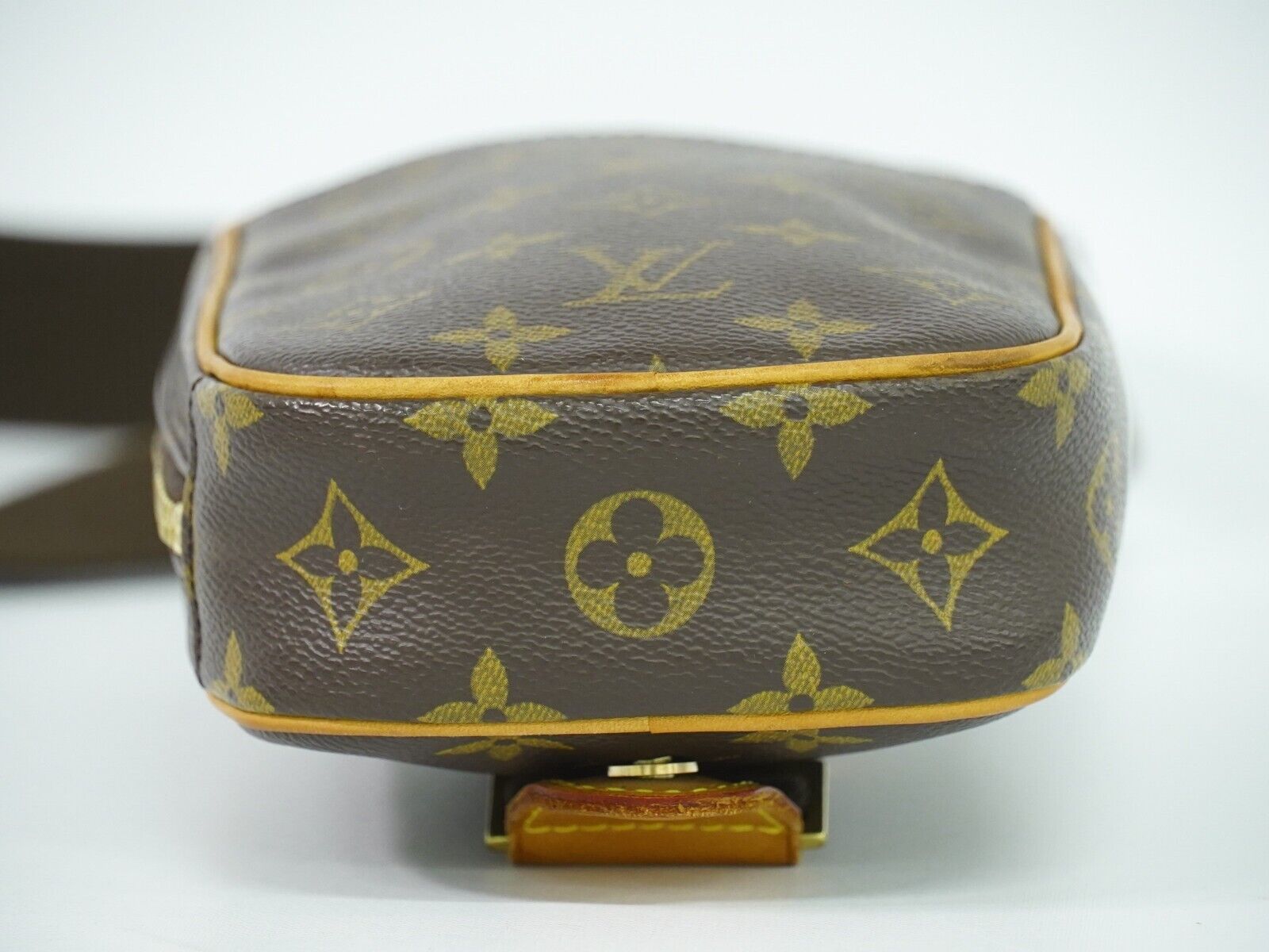 Louis Vuitton Pochette Gange  Canvas Shoulder Bag
