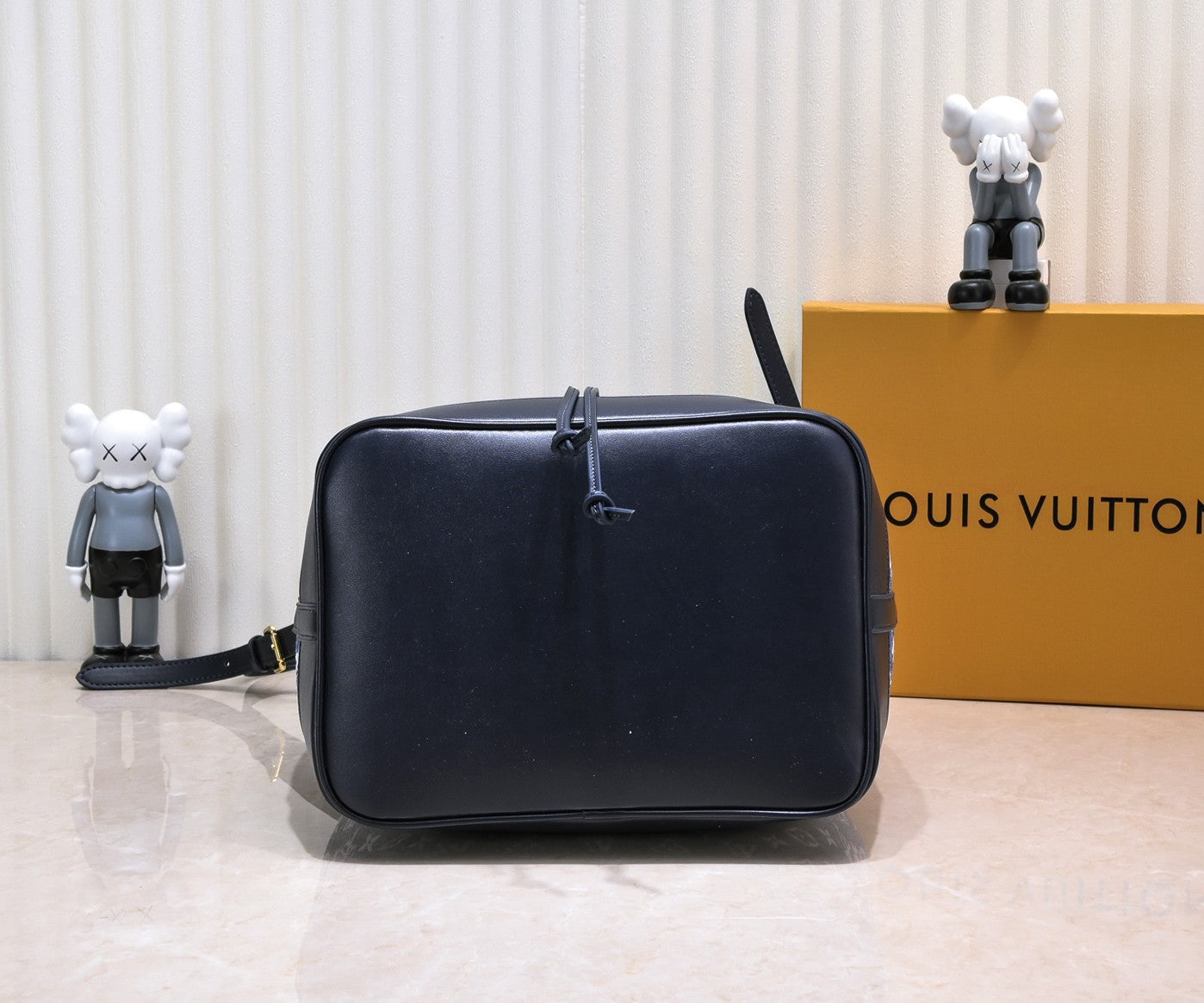 EN - Luxury Bags LUV 875