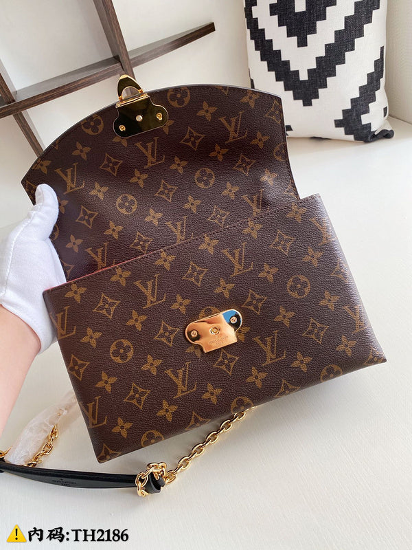 LOV2 Bags - Luxurious Bags  2648