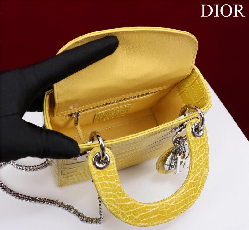ELE - Dir Bags - 1652
