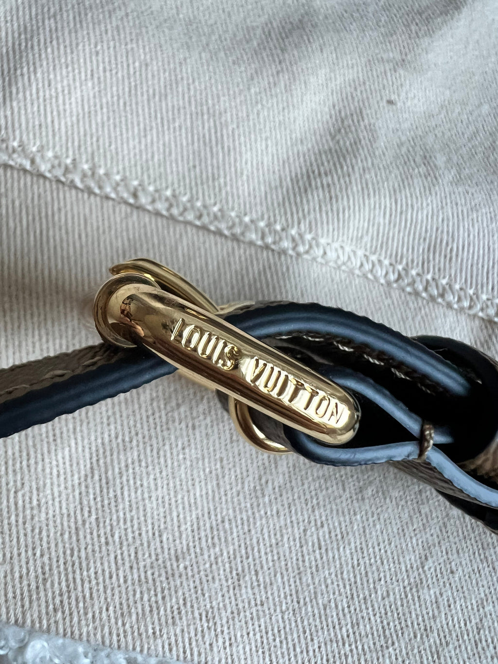 Louis Vuitton Pochette Metis Reverse Monogram (RRP £2,000)