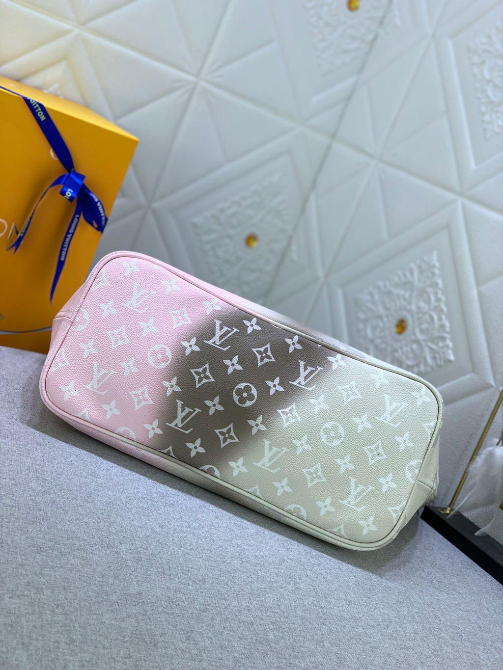 EN - New Bag LUV 650