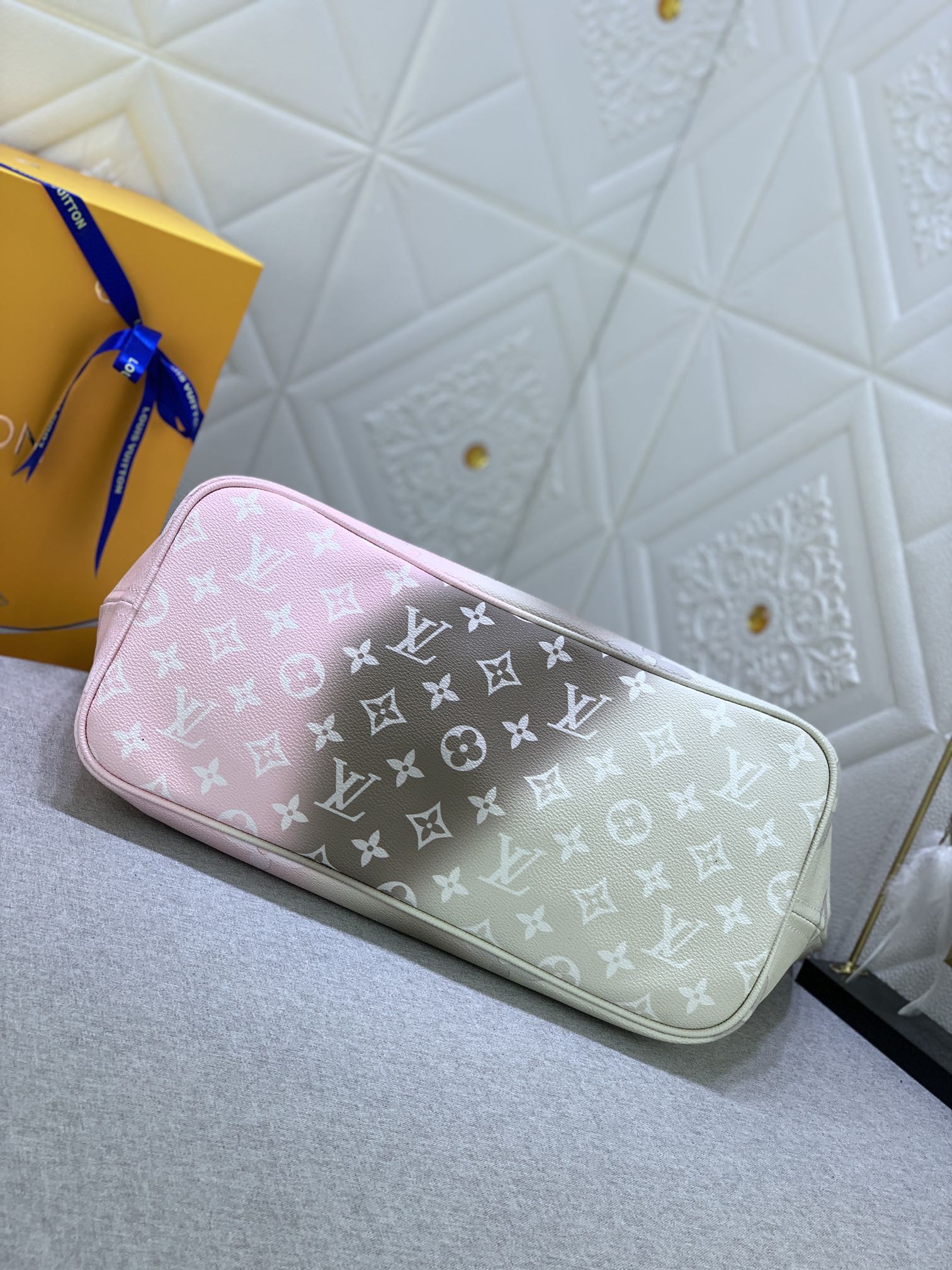 EN - New Bag LUV 650
