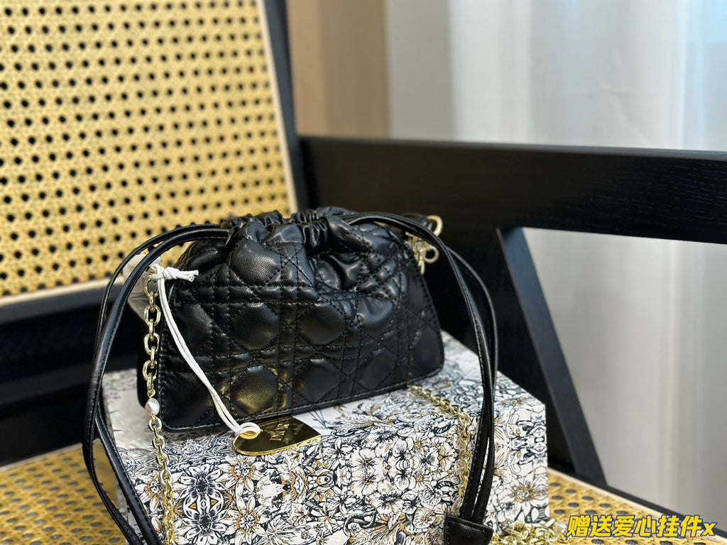 EN - Luxury Bags DIR 365