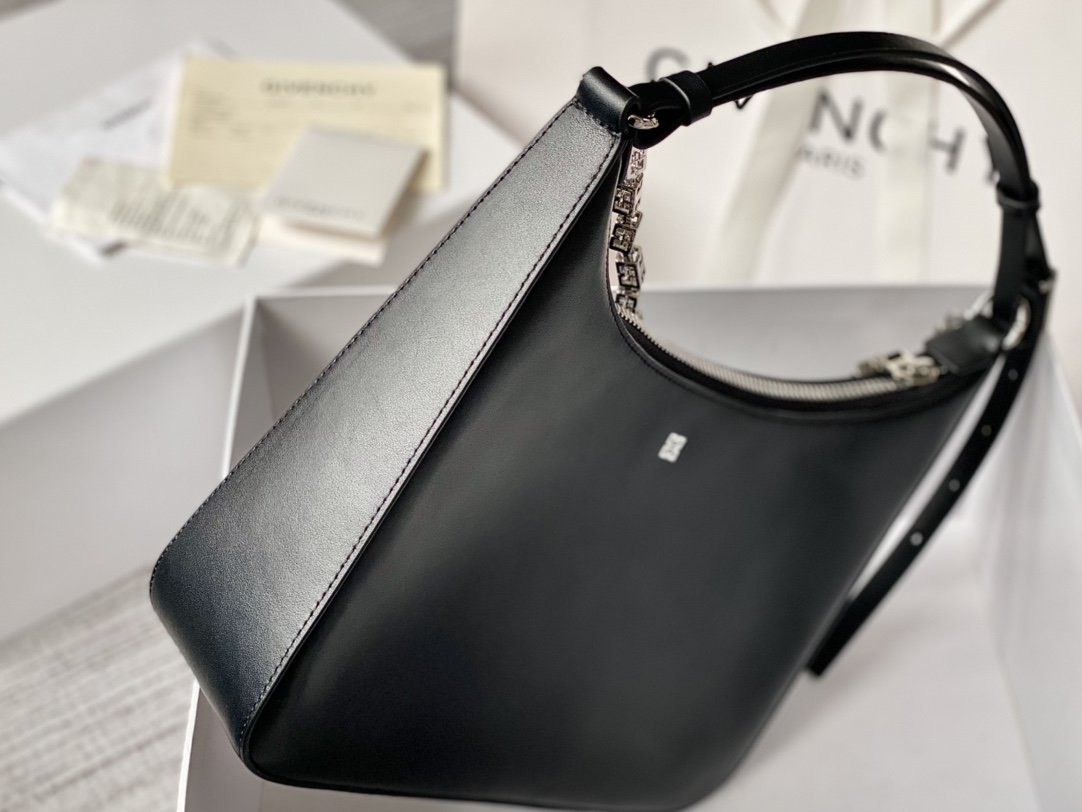 gv MeGLAMIum Moon Cut Out Bag Black For Women, Handbags, Shoulder Bags 11.8in/30cm GVC GLAMI50LWB1A4-001