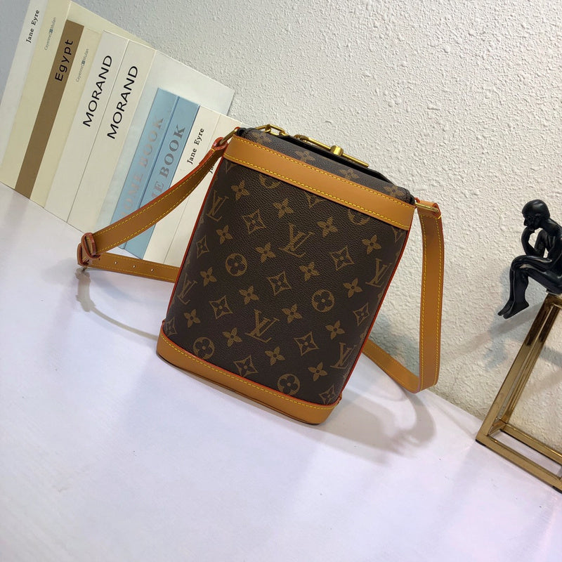 LOV2 Bags - Luxurious Bags  1930