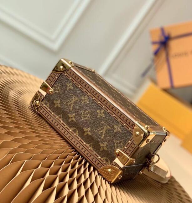 SAMC - LOV Bags - 2410