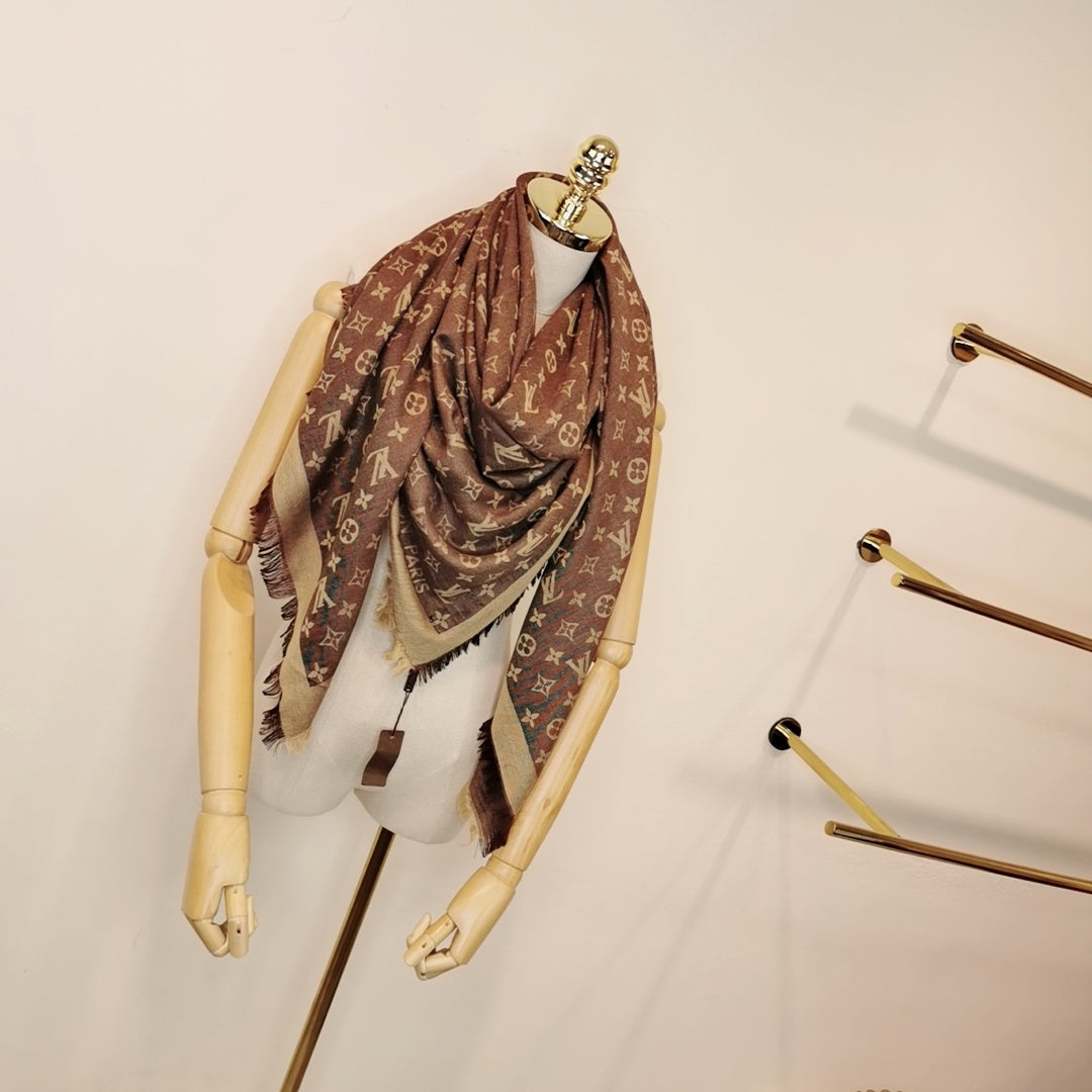 EN - Luxury LUV  Scarf 020