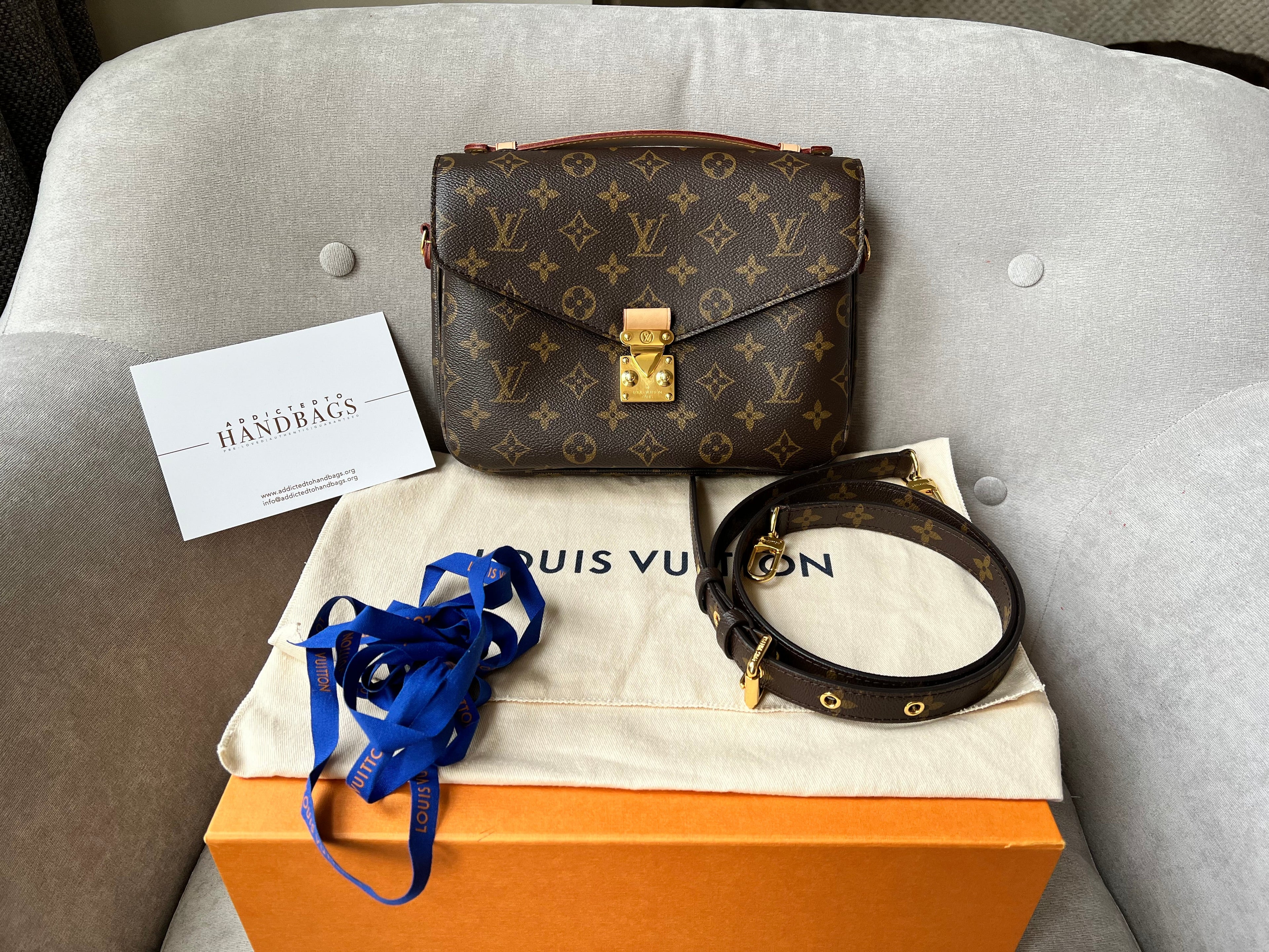 Louis Vuitton Pochette Metis Monogram (RRP £1,970)