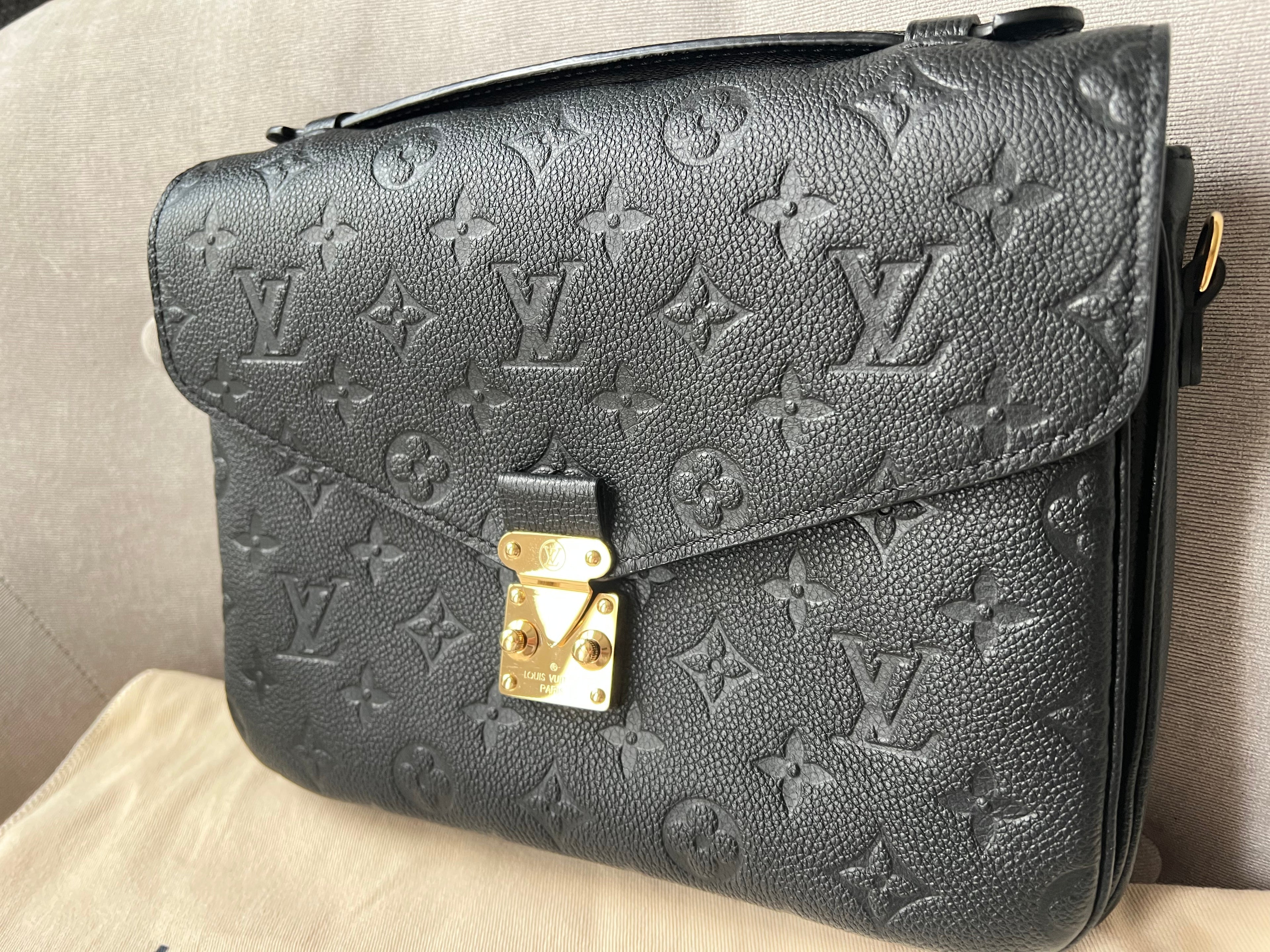 Louis Vuitton Pochette Metis Black Empreinte (RRP £2,110)