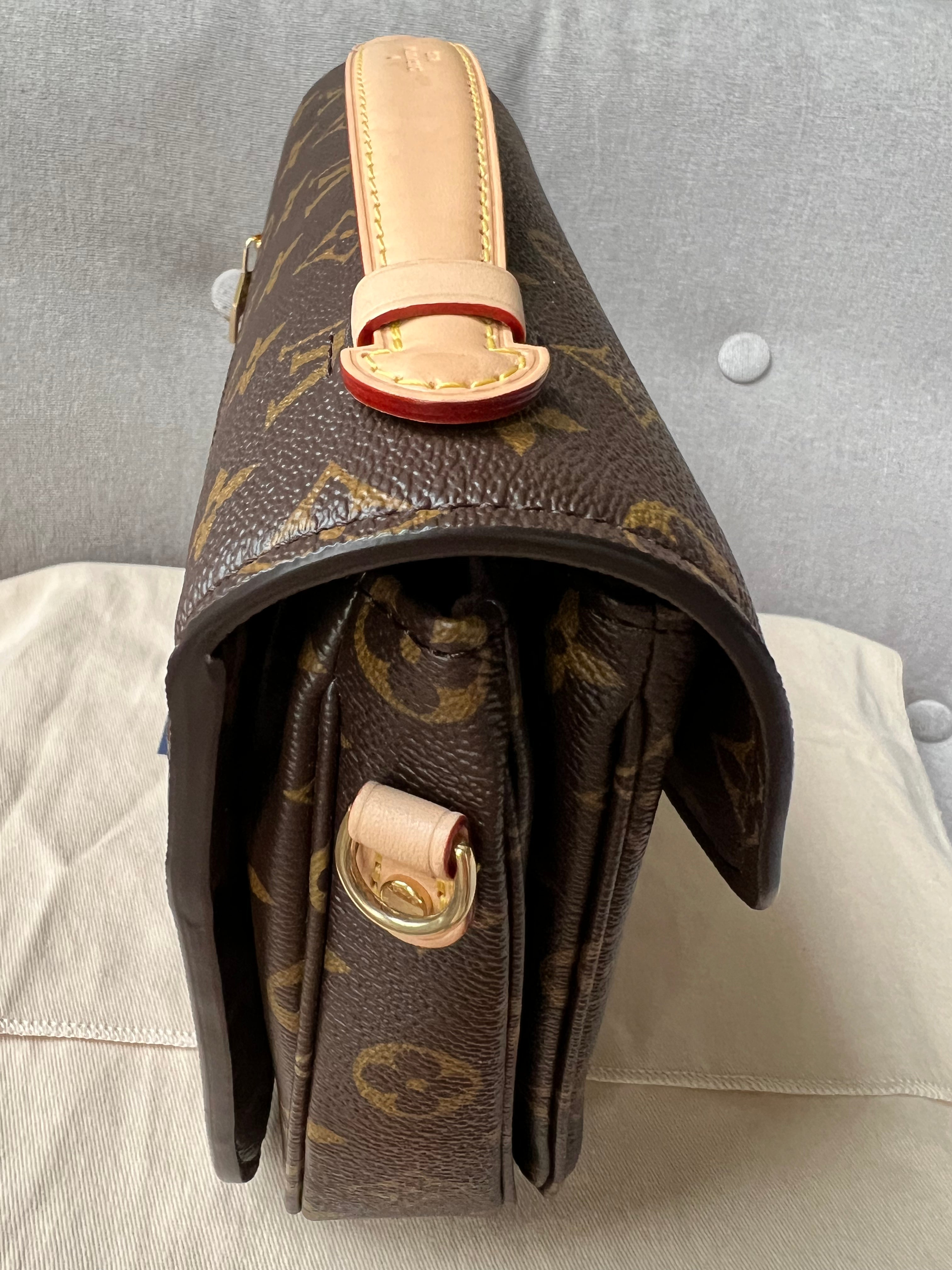 Louis Vuitton Pochette Metis Monogram (RRP £1,970)