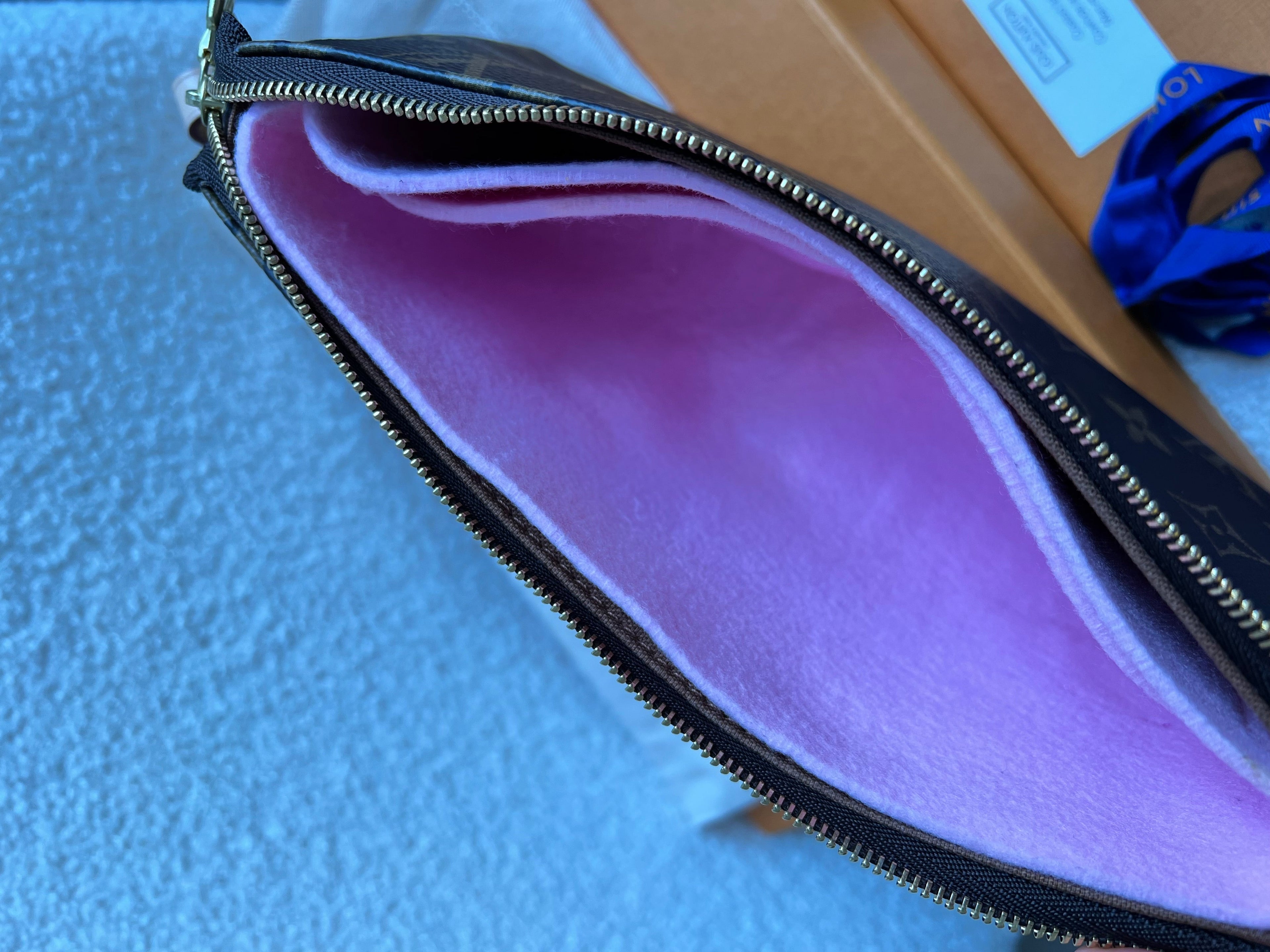 Louis Vuitton Pochette Accessoires Monogram (RRP £970)
