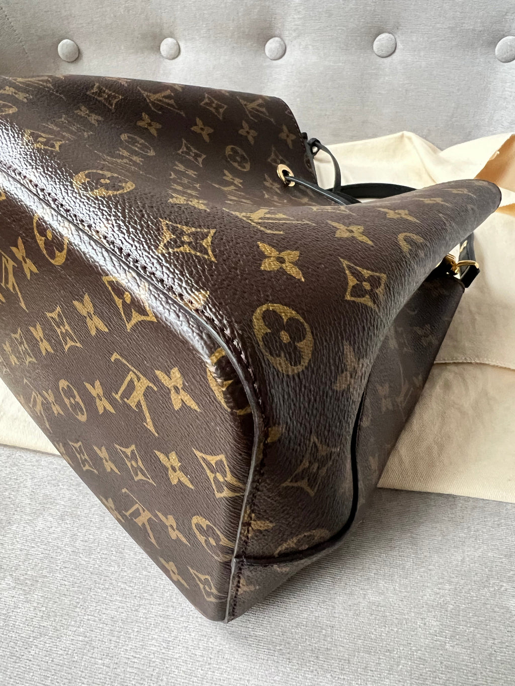 Louis Vuitton Neo Noe Monogram and Black (RRP £1,560)