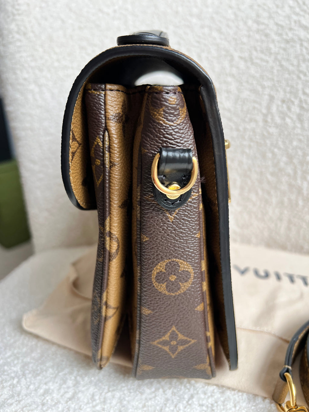 Louis Vuitton Pochette Metis Reverse Monogram (RRP £1,970)