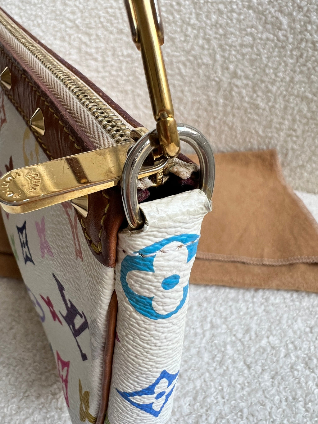 Louis Vuitton Pochette Accessoires White Multicolore