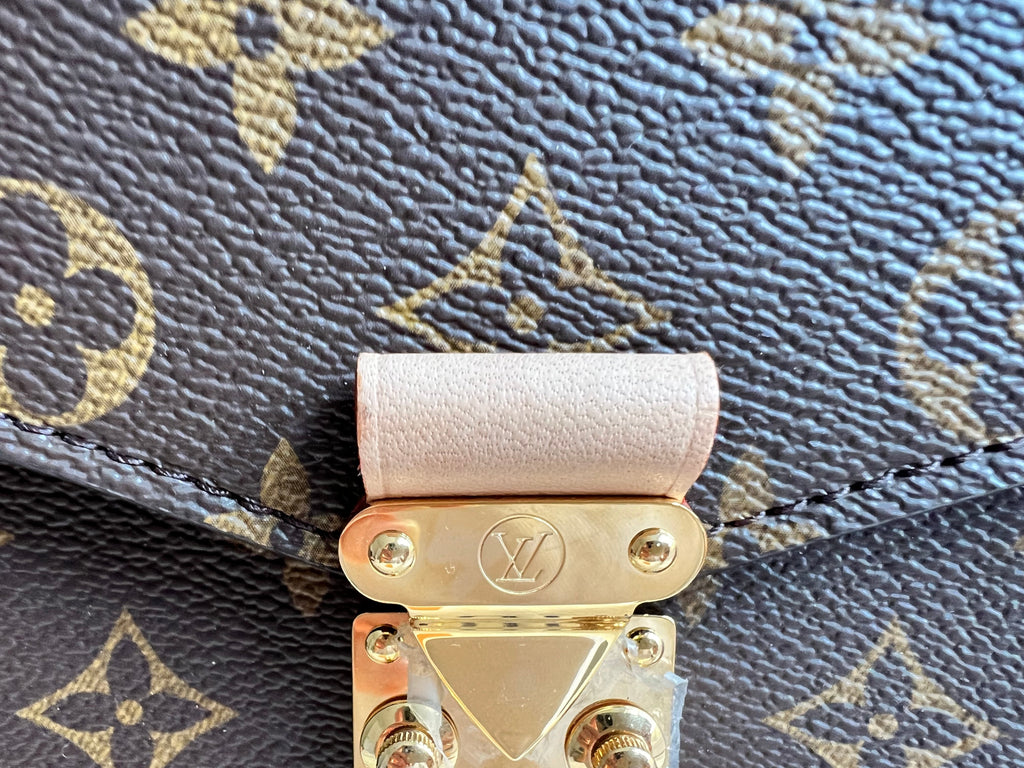 Louis Vuitton Pochette Metis Monogram (RRP £1,970)