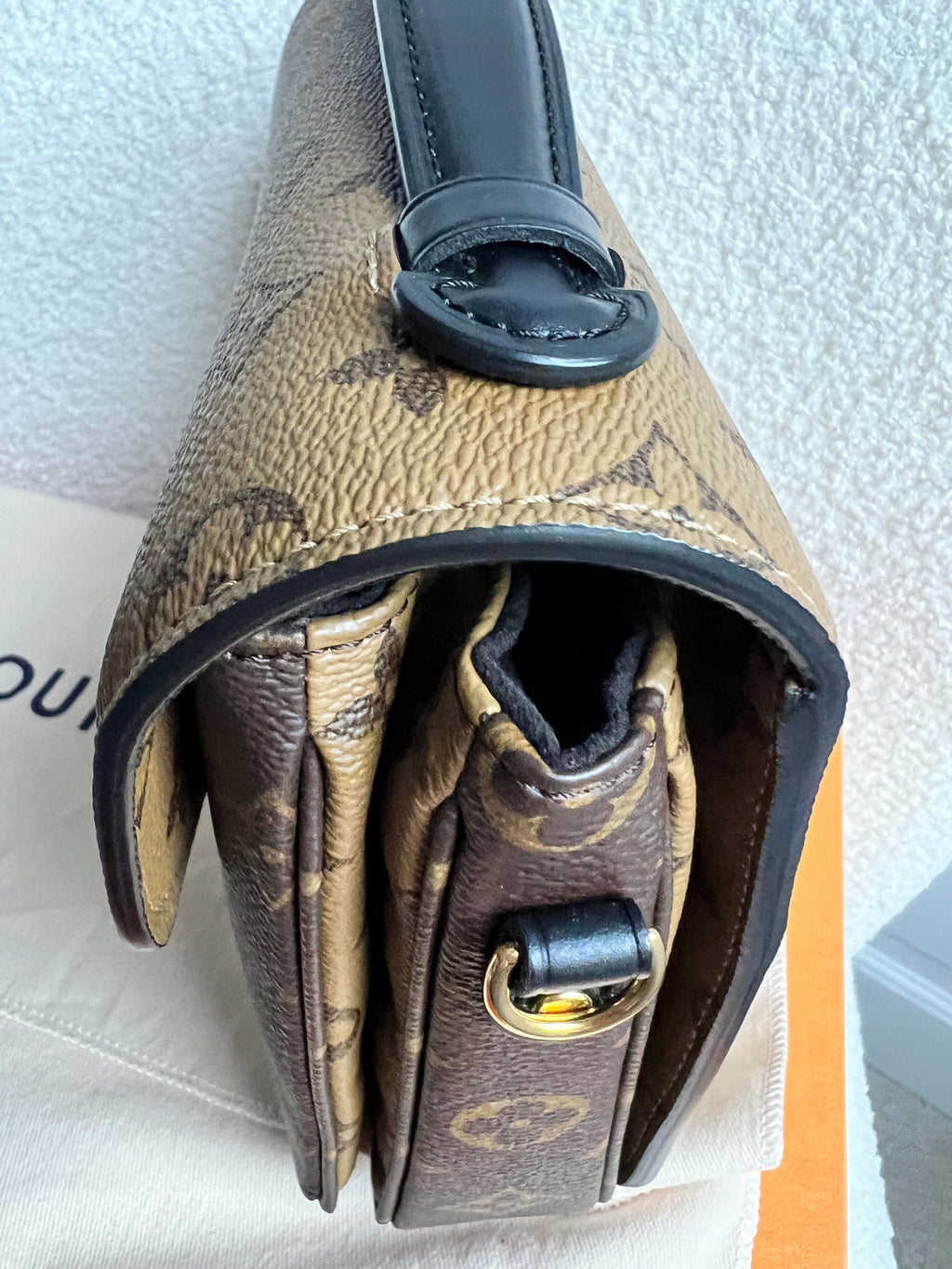 Louis Vuitton Pochette Metis Reverse Monogram (RRP £2,000)