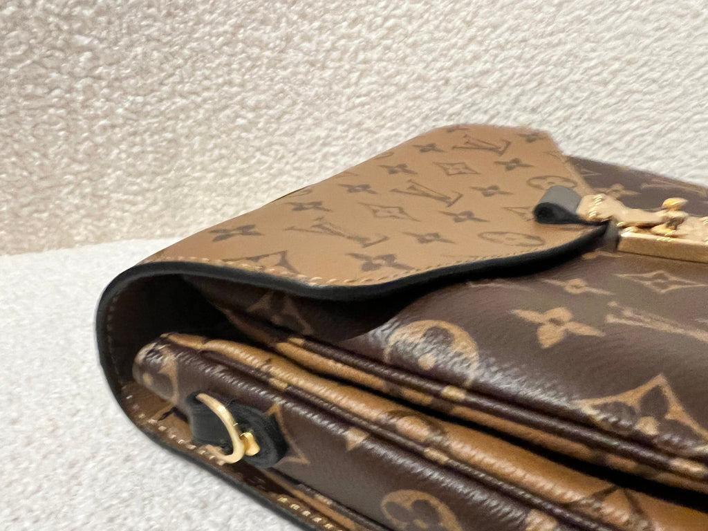 Louis Vuitton Pochette Metis Reverse Monogram (RRP £2,000)