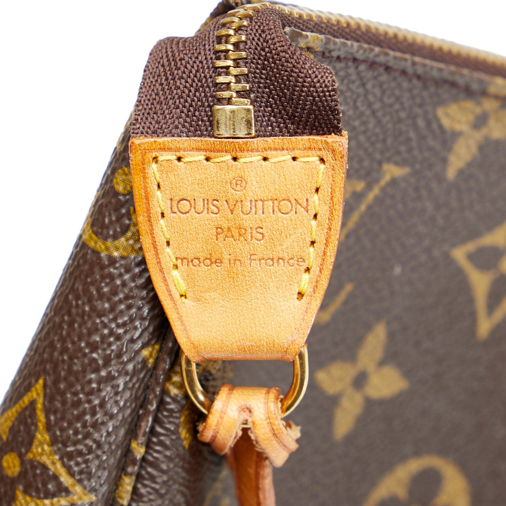 Louis Vuitton Pochette Accessoires Monogram Canvas