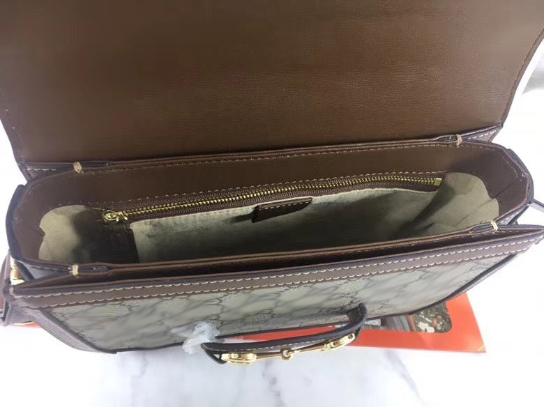 GC064    9.8x7.1x3.1