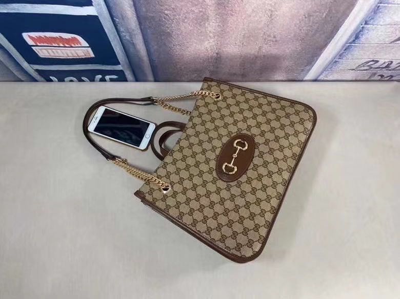 GC106  13.78x10.63x4.72 inch