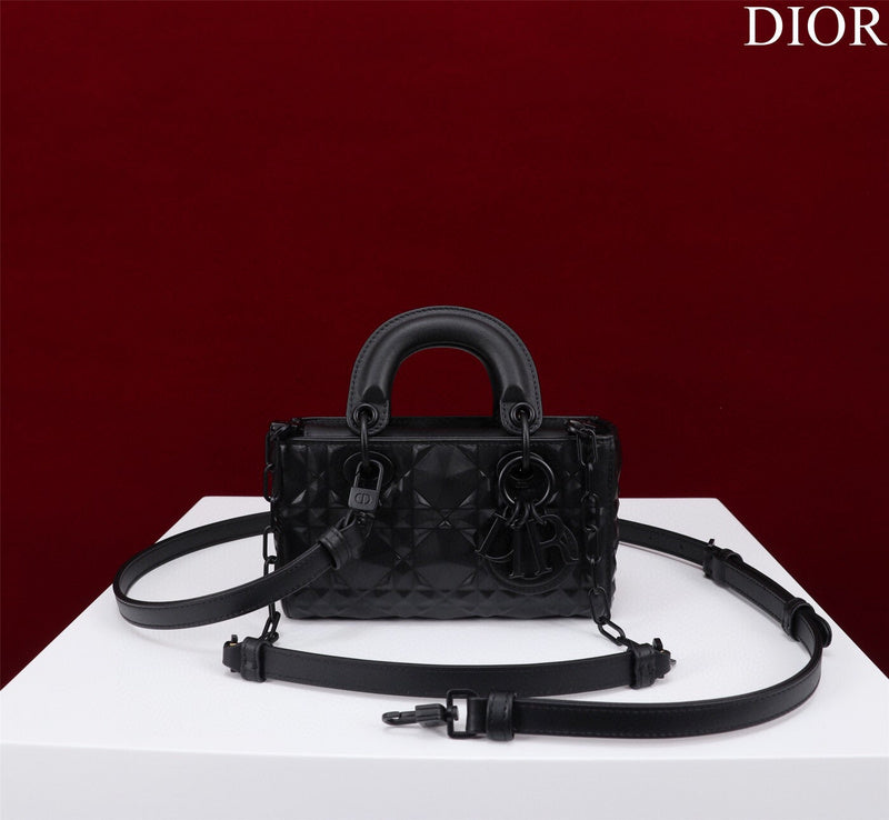 ELE - Dir Bags - 1662